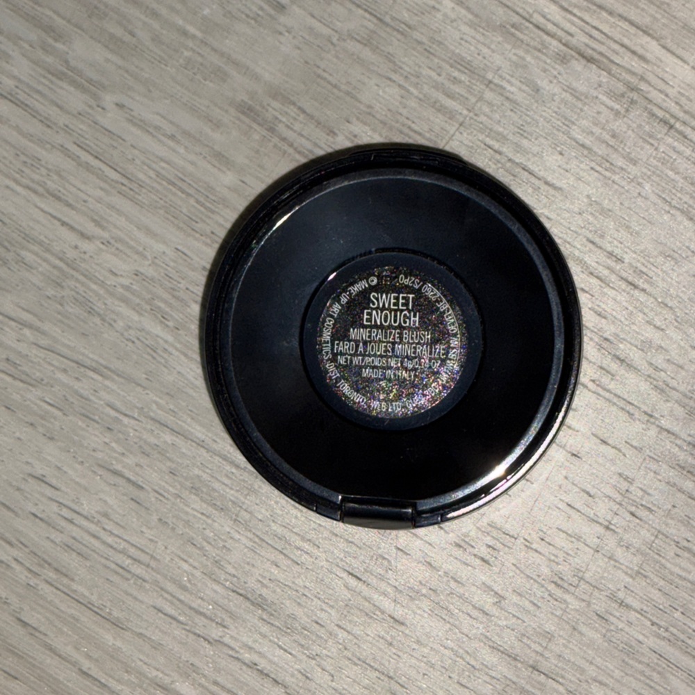 MAC Cosmetics Blush in Sweet Enough - Picture 3 of 6